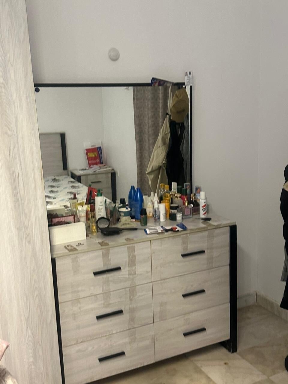 SAR 1000, غرفة نوم كبار Adults Bedroom
