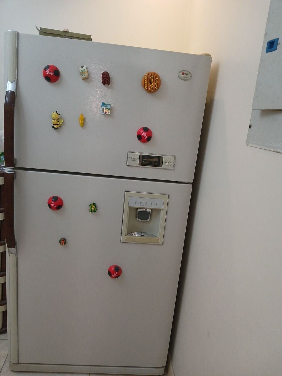 SAR 1200, Haier Tv, LG Freg,Microwave And Convection Oven, Double Bed,Mattress,Sofa Sale In Bawadi