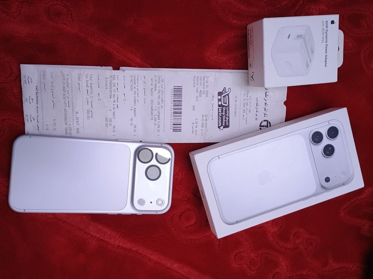 SAR 4600, Apple Iphone17 Promax 256GB Grey Esim Model A3525+ Apple 40 Watt Dynamic Power Adapter