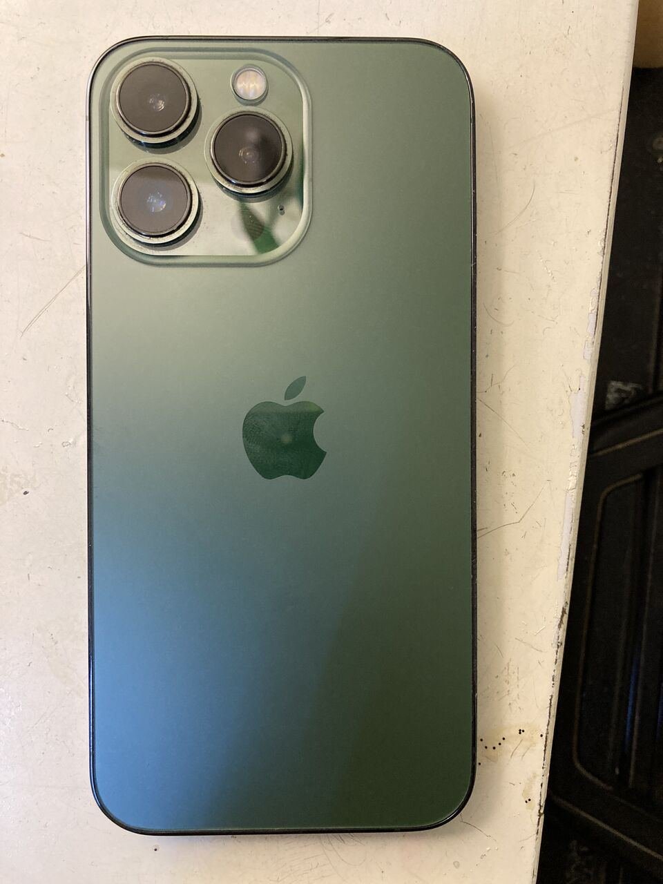 SAR 1400, Iphone 13 Pro, Alpine Green, 256gb
