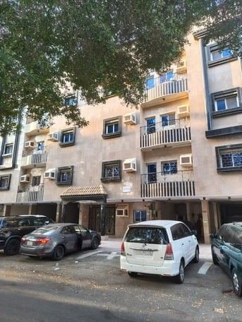 SAR 950/month, Furnished, Room For Rent In An Apartment