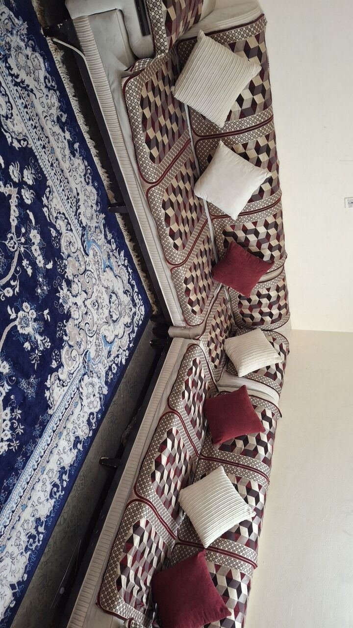 SAR 999, Sofa Set For Sale Good Condition