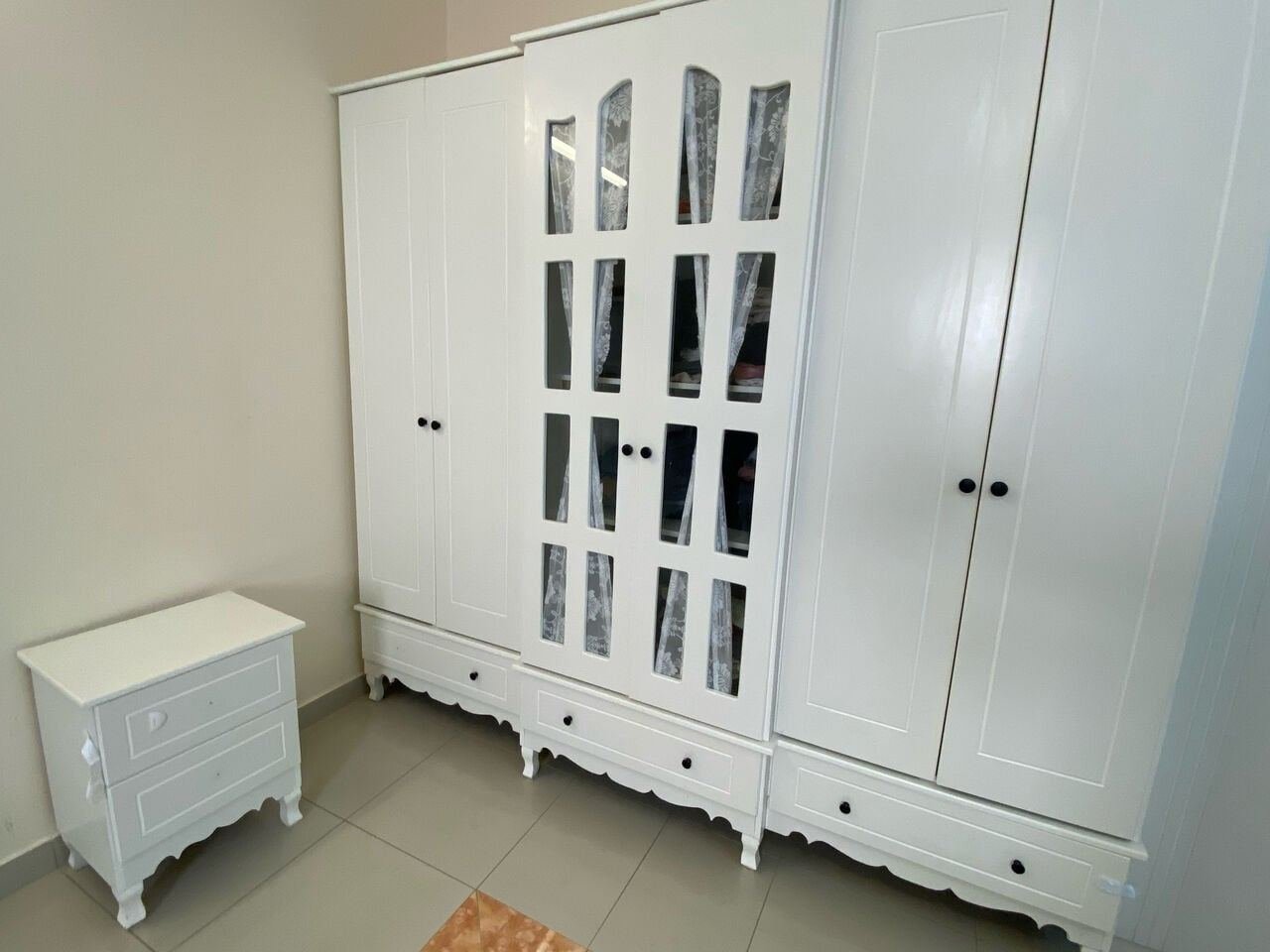 SAR 700, 6 Door Wardrobe With 3 Drawyers