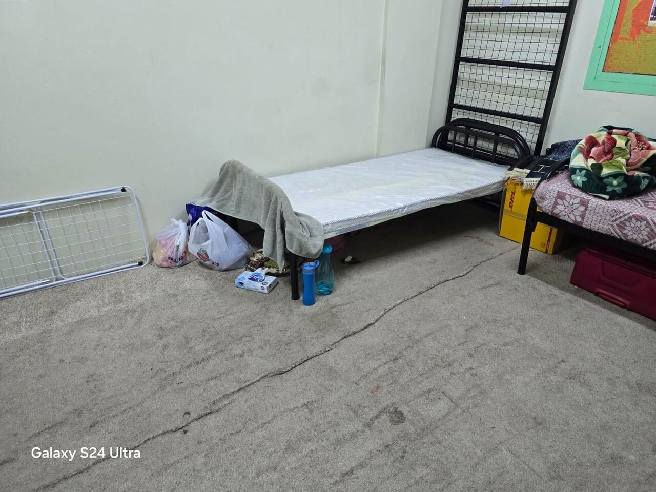 SAR 400/year, 2 Bed Space Avilable Near Dawa Center Umra Office