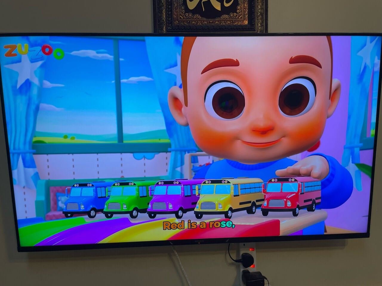 SAR 3500, Sony Smart TV (4K) - []Insert Size, E.g., 55 Inch] - Moving Abroad Sale!