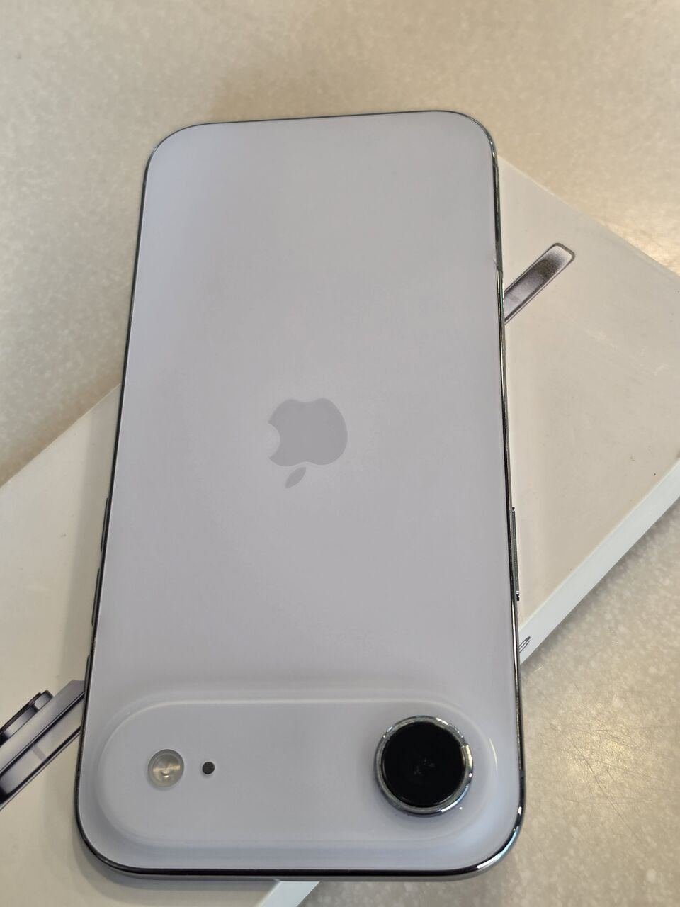 SAR 2800, IPhone 17 Air