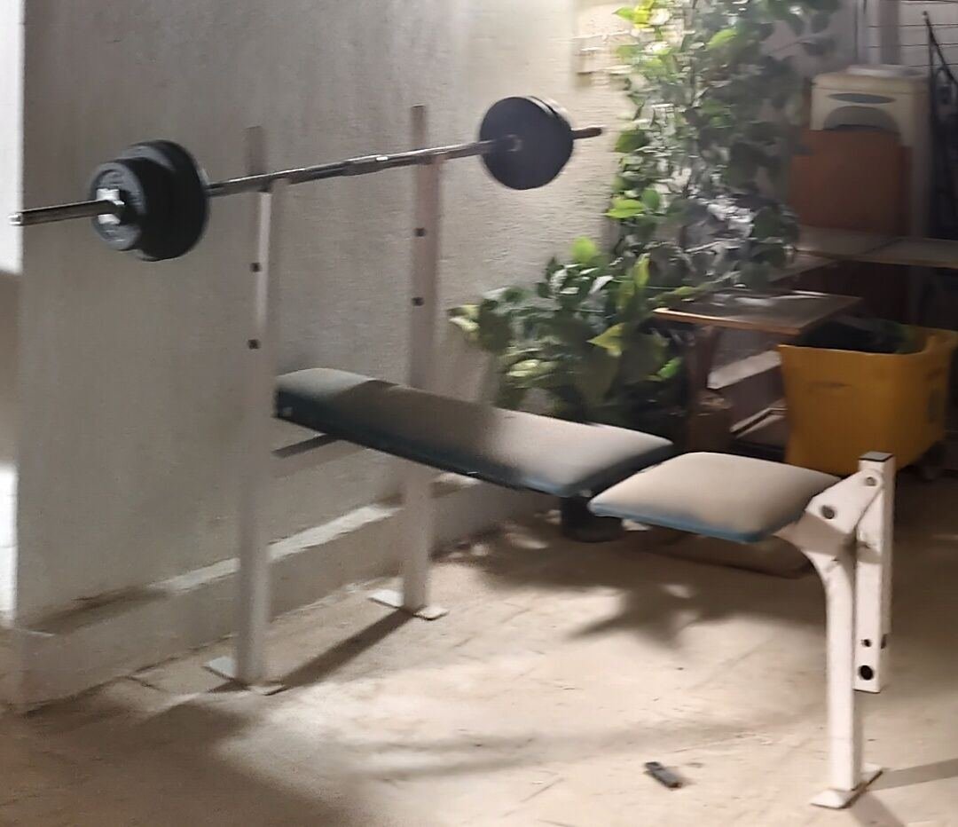 SAR 550, Bench Press Pull Up Bar And 50kg Bar Bell Set