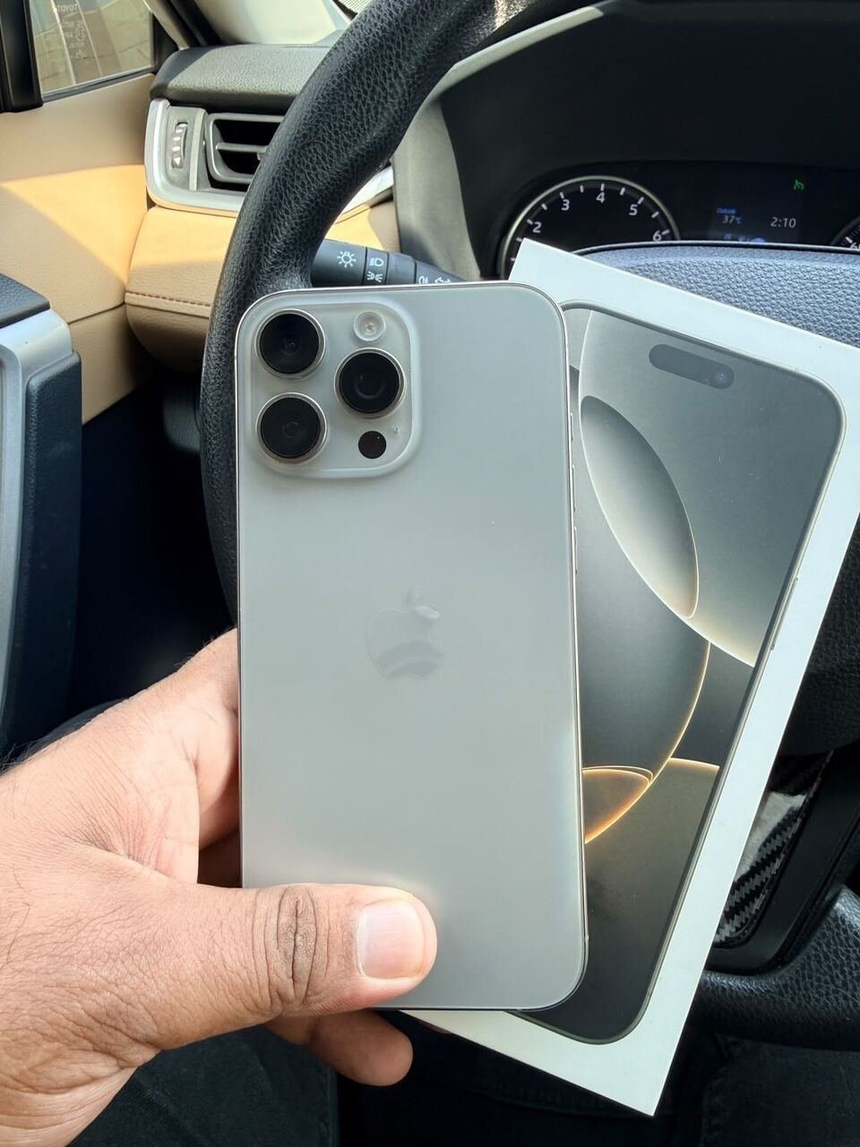 SAR 3500, Iphone 16 Promax