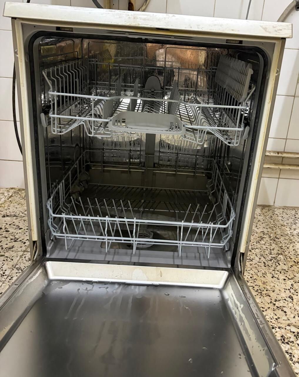 SAR 600, Bosch Dishwasher For Sale – Jubail