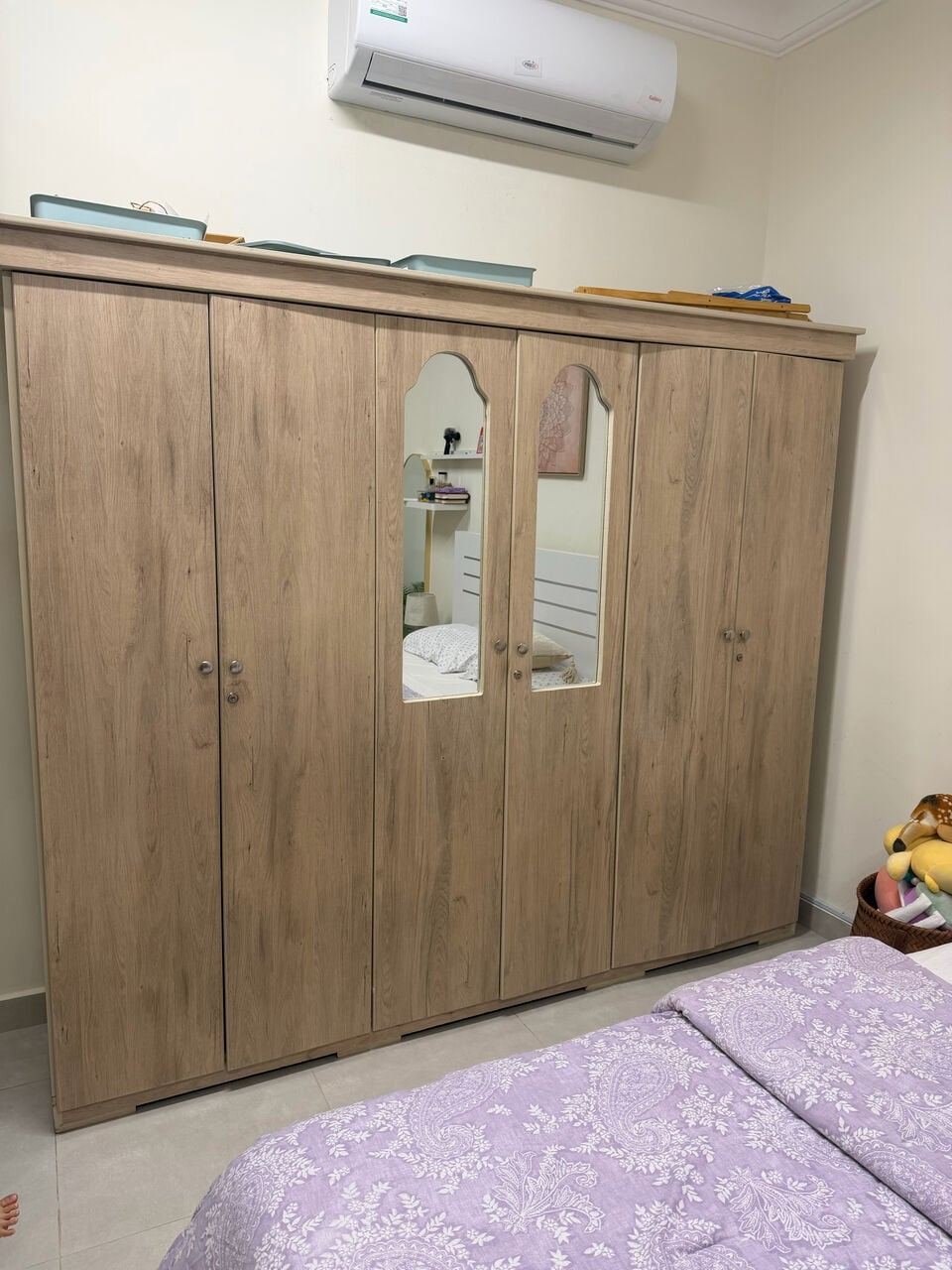 SAR 400, Wardrobe