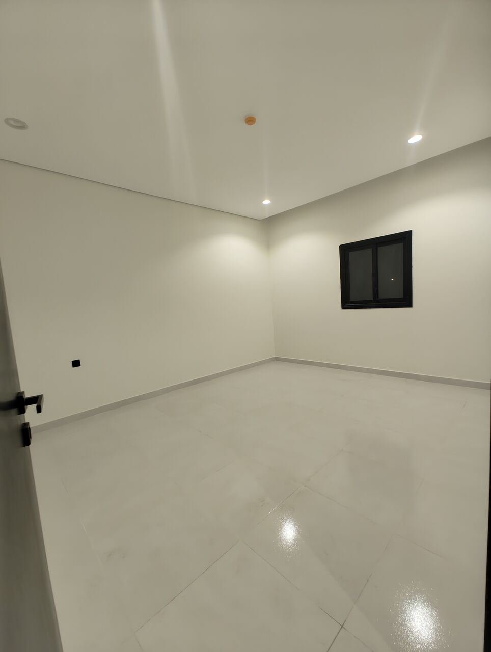 SAR 30000/year, 2 BR, 2BHK Family Apartment Available In Al Naseem Al Sharki