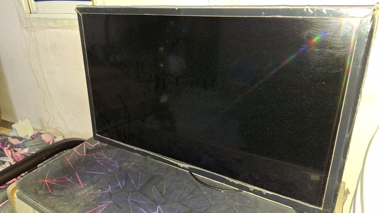 SAR 200, PLASMA TV