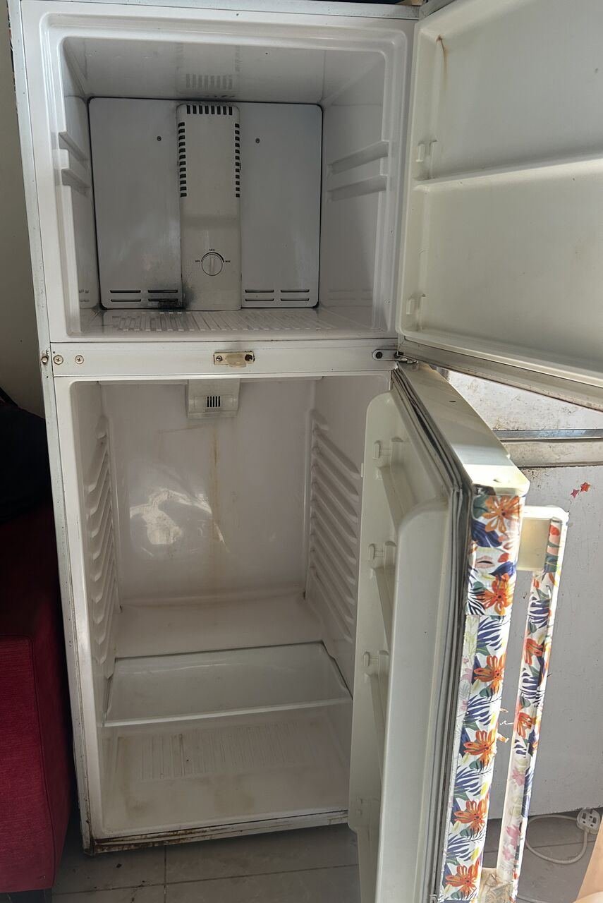 SAR 170, AC, Fridge, Stove & Gas Cylinder