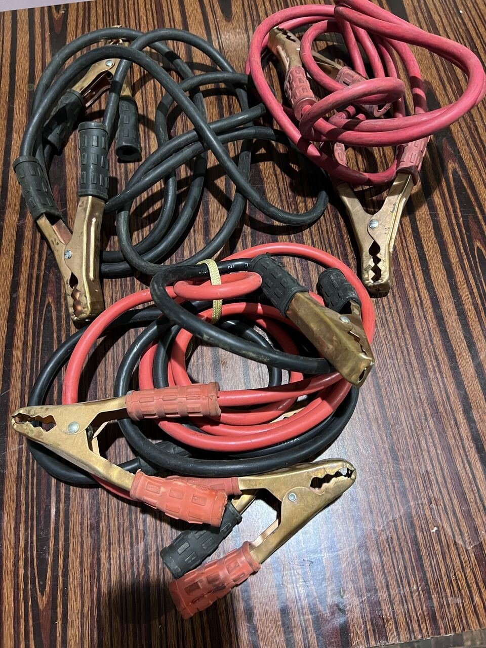SAR 70, Jumper Cable And Tyre Compressor, 0000, Manual, 000 KM, Jumper Cable And Air Compressor