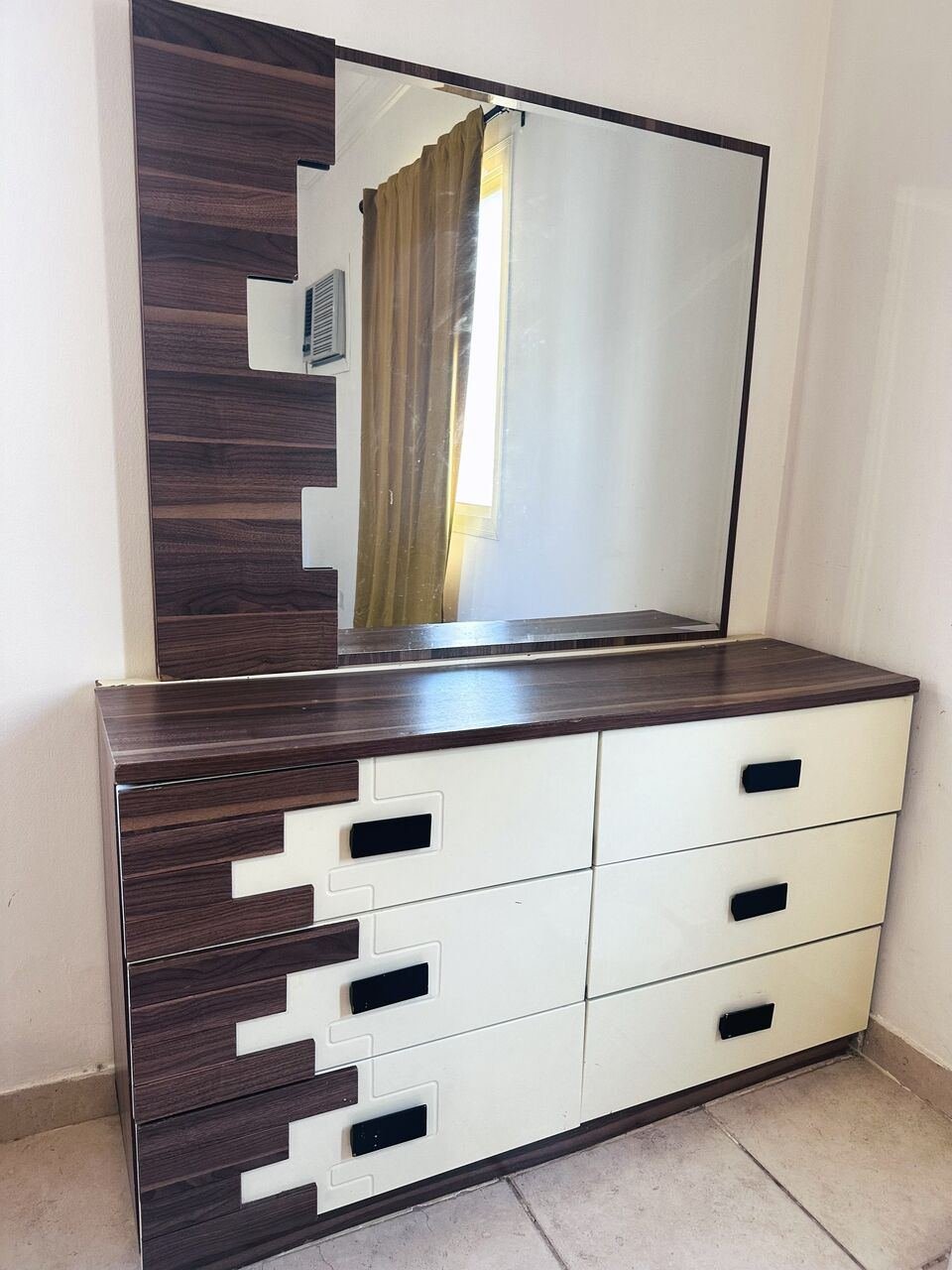 SAR 450, Dressing Table -Good Condition