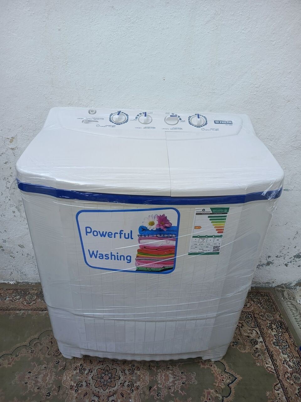 SAR 1, For Sale 8 Kg Washing Machine Good 💯 Working Same New 2 Week Used Delivery 🚚 Free