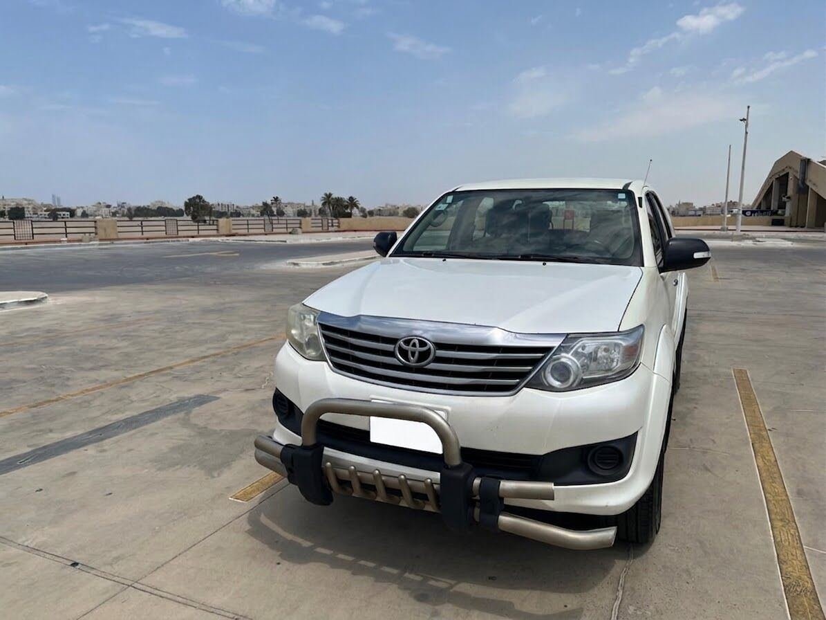 SAR 49000, Toyota Fortuner Petrol 4 Cylinder, 2015, Automatic, 300 KM, Toyota Fortuner SR5 Family Used Single Owner