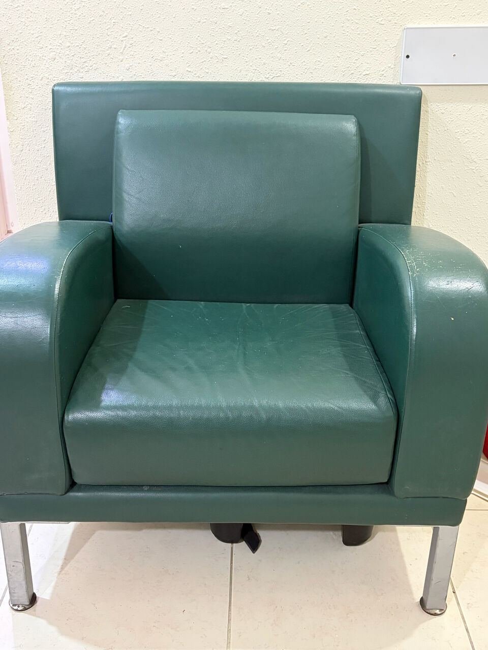SAR 150, Chair كرسي