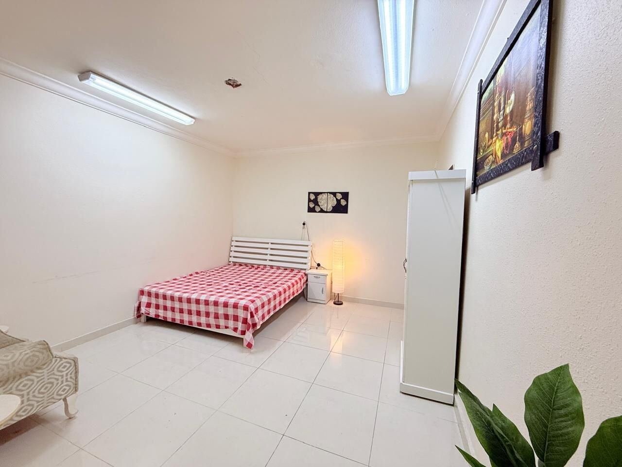 Furnished, Executive Single Room For Rent