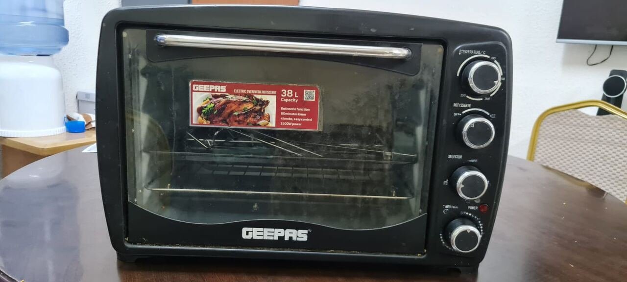 SAR 185, Geepas 38L Oven & Grill | Rotisserie