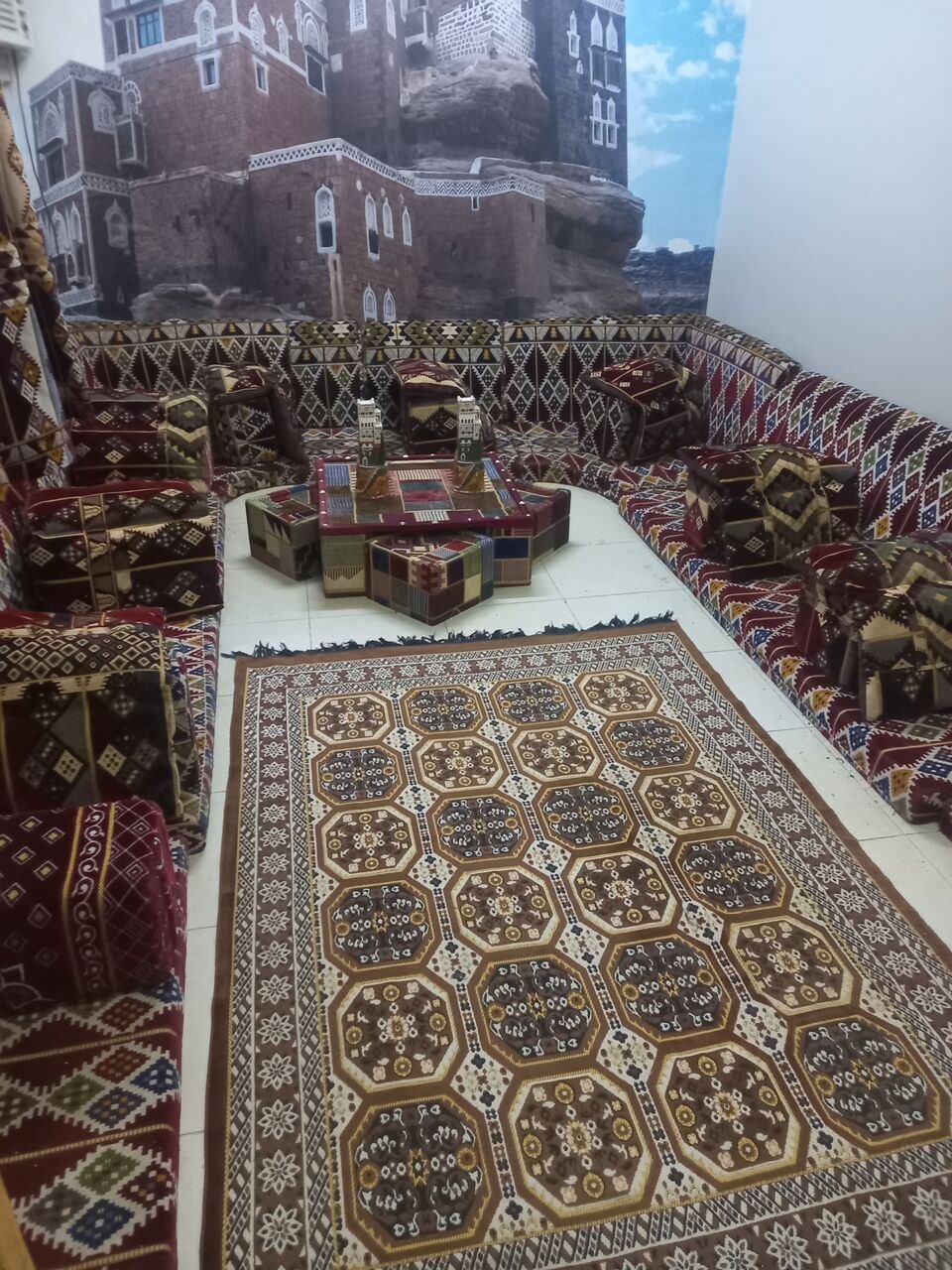 SAR 1, Comfortable And Rarely Used Majlis Seater
