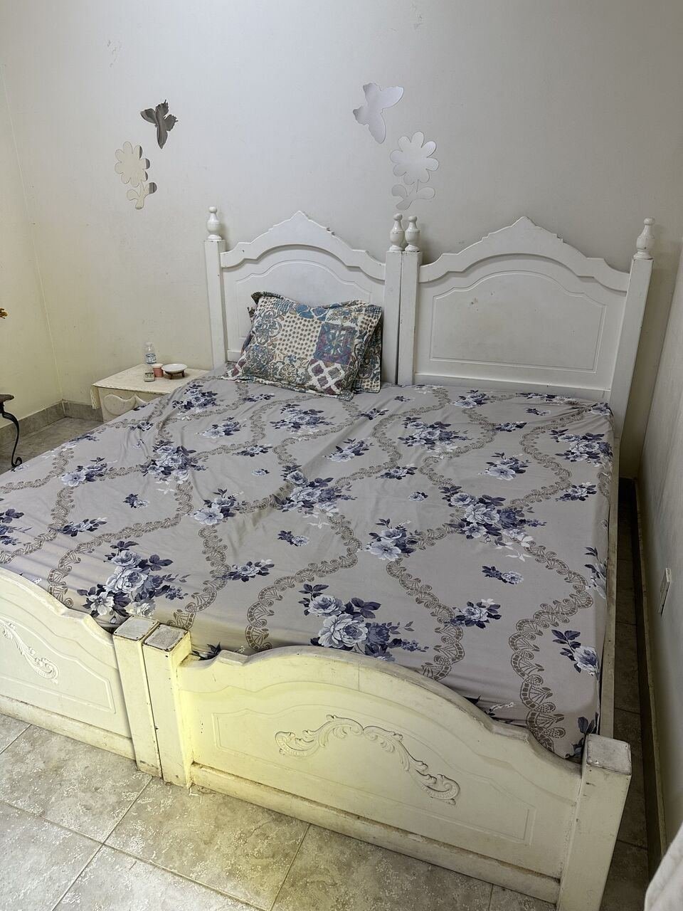 SAR 300, 2 Single Beds In Good Condition