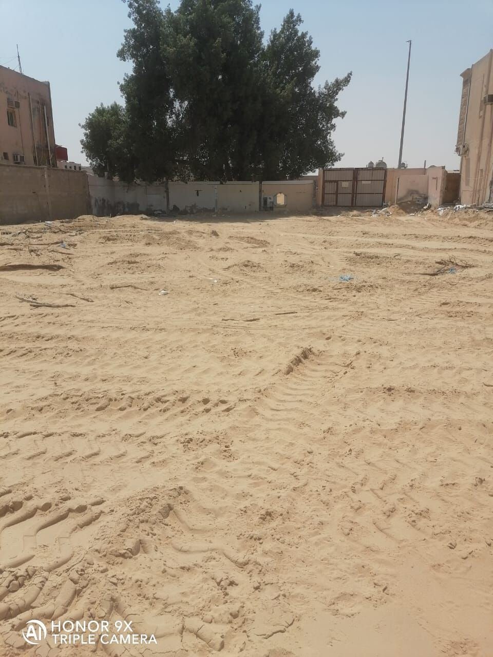 Land For Annual Lease, Suitable For Use As A Warehouse.