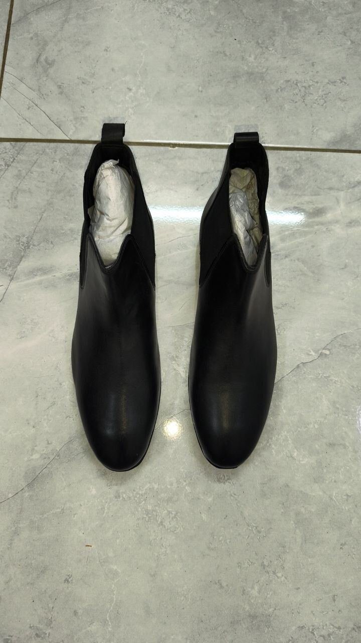SAR 75, New Shoe Black Boot Leather Chelsea