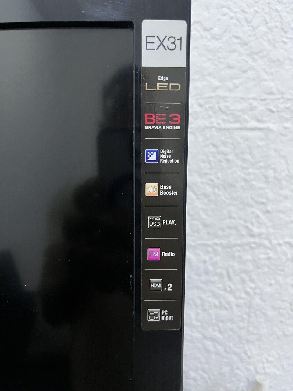 SAR 250, SONY EX31 LED TV FOR SALE