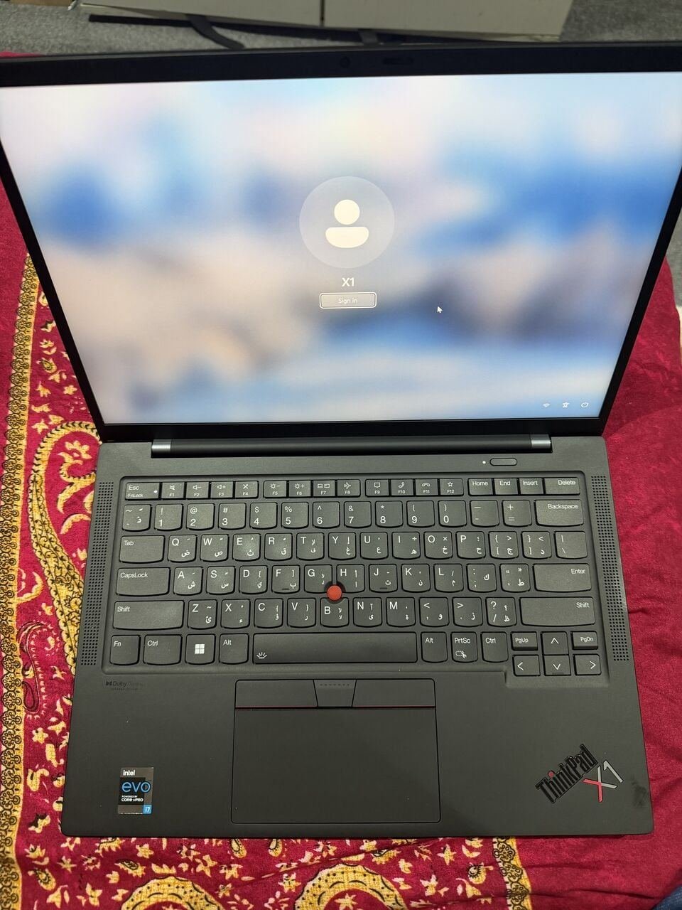 SAR 3200, Lenovo Thinkpad X1 Carbon Gen 9 Core I7 11th Gen 32GB/512 Like New