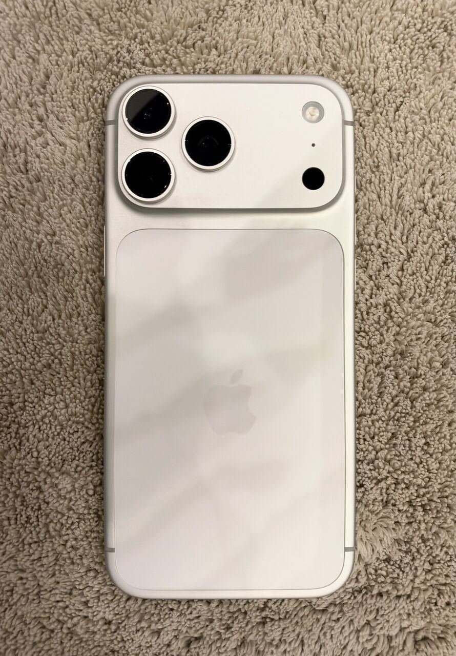 SAR 6000, Apple IPhone 17 Pro Max 2TB Silver