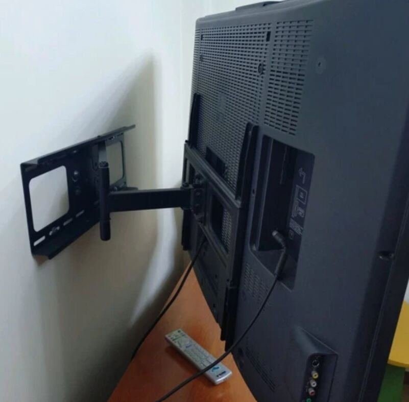 SAR 375, Sony Bravia 40 Inch-Made In Malysia