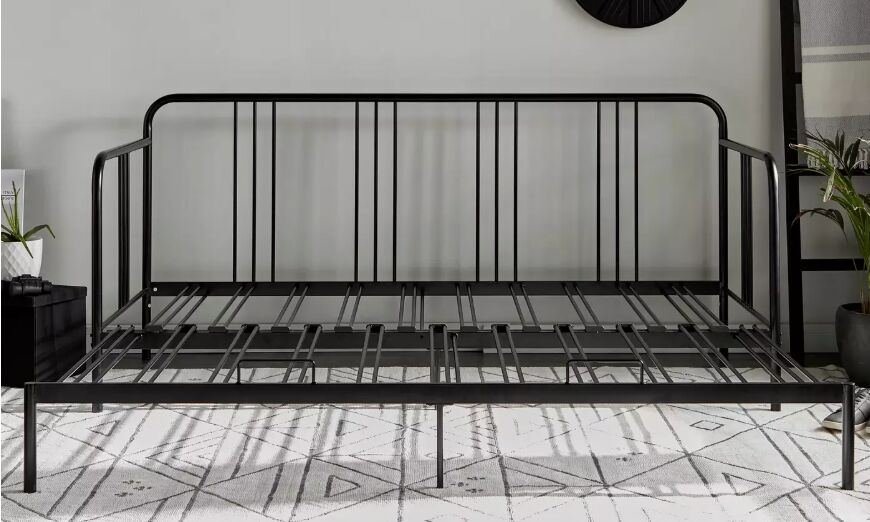 SAR 350, Metal Daybed For Sale – Like New Condition