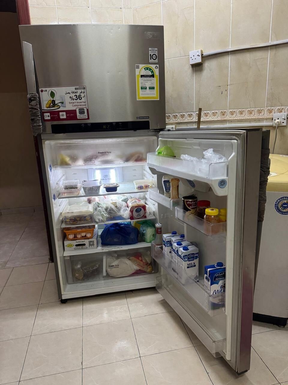 SAR 1000, Refrigerator And Cooking Range
