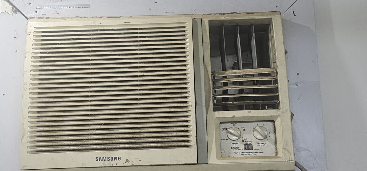 SAR 1500, 3 Nos A.C GOOD CONDITION FOR SALE