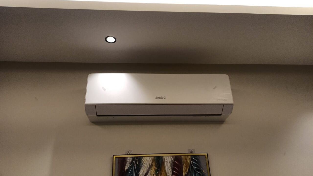 SAR 6600, 4 Brand New ACs....Used Only 1 Year