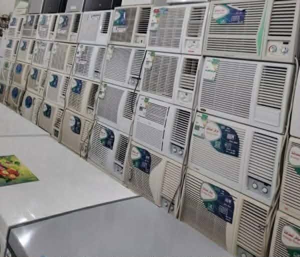 SAR 350, Window Ac Free Delivery And Install Good Conditions Ac Available ( Aziziyah)