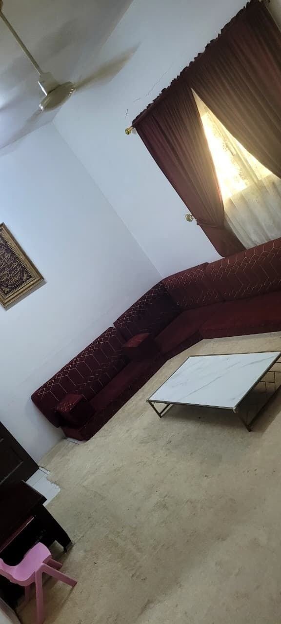 SAR 500, Majlis With Side Table