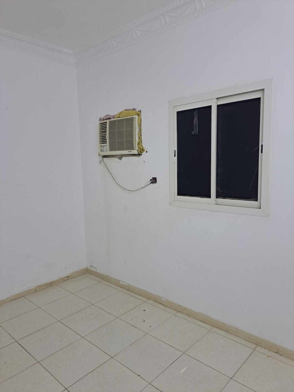 SAR 1230/month, 2 BR, Two Rooms Available For Bachelor