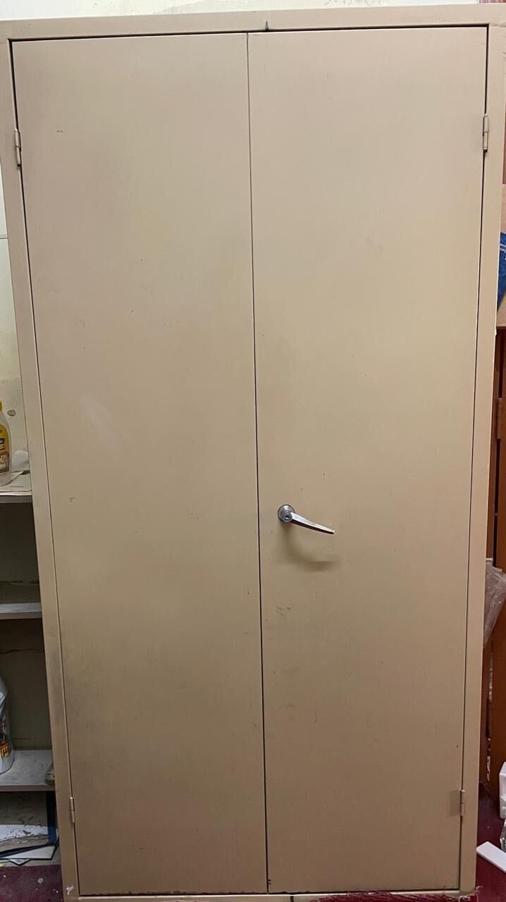 SAR 450, STEEL ALMIRAH & TABLE FOR SALE