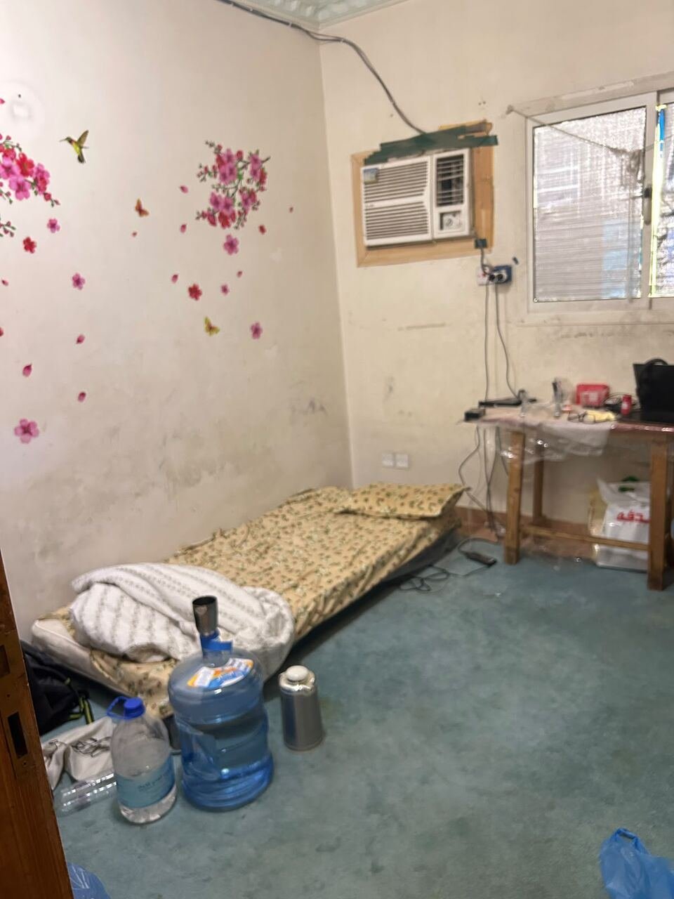 SAR 1000/month, Seperate Room Available For Rent In 3 Rooms Flat At Fifa Street Near PakHouse Restaurant