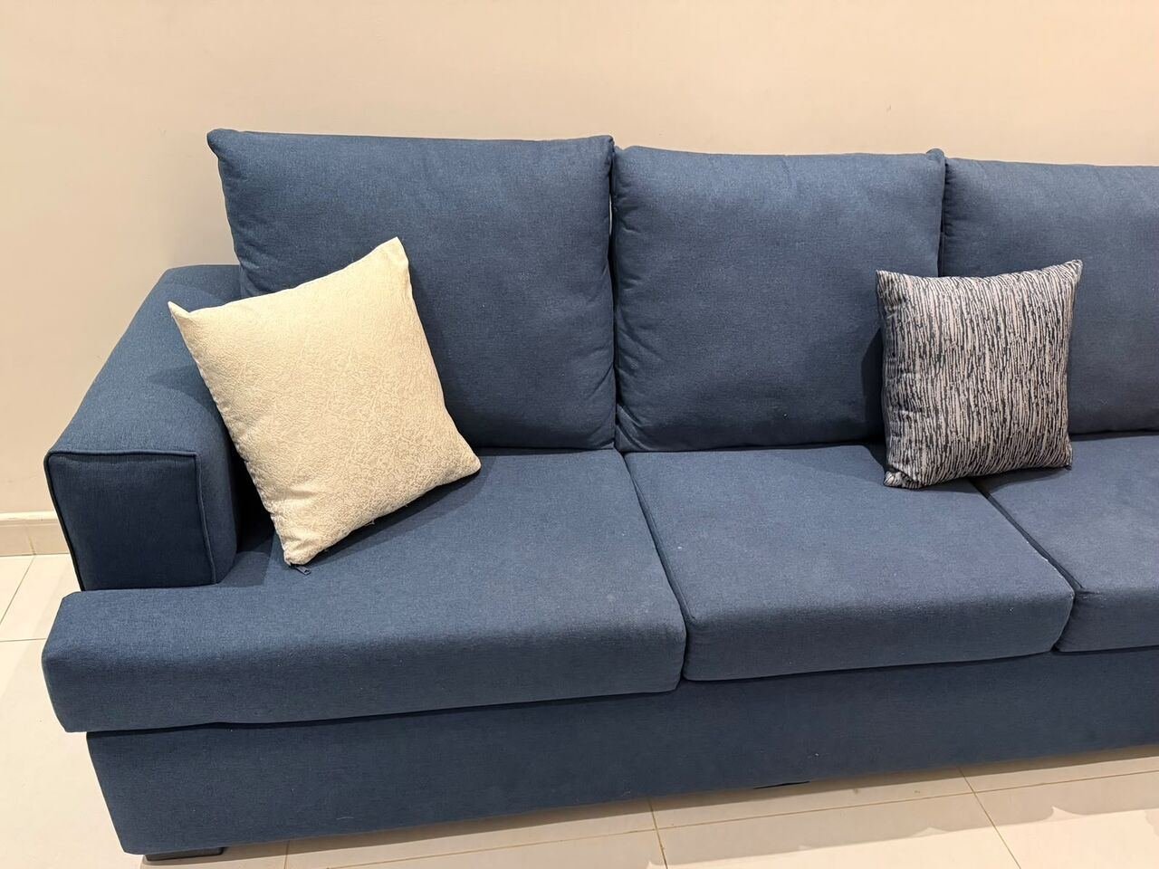 SAR 1600, 7 Seater L-shaped Sofa, Excellent Condition, Home Center Design