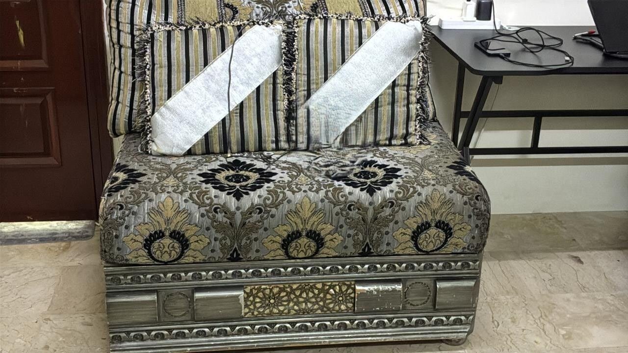 SAR 1300, Sofa Set