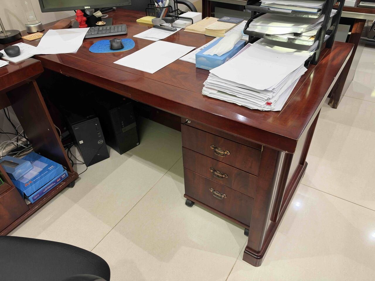 SAR 500, Large Wooden Office Desk With Drawer Unit