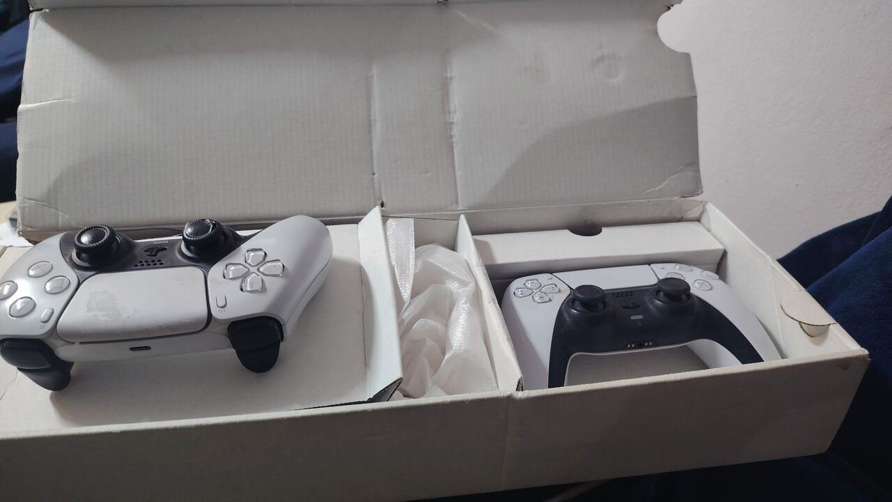 SAR 1800, Ps5 With Two Controller