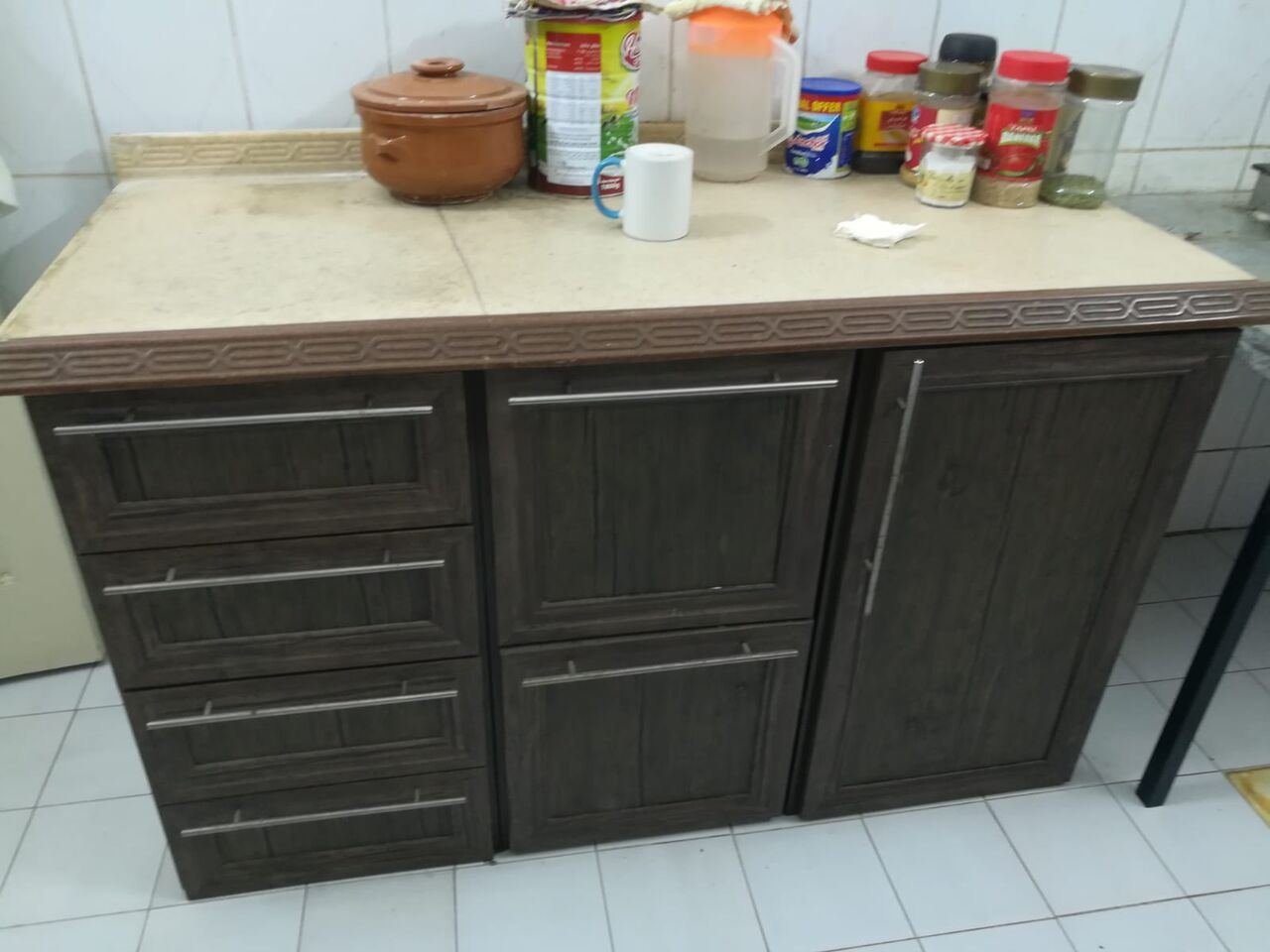 SAR 2000, Good Condition Household Items For Sale As Mentioned Below Details: