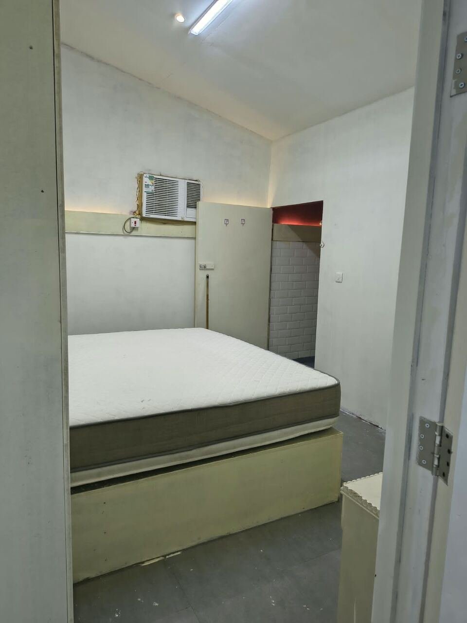 SAR 1600/month, 1 BR, 8 Sq. Meter, Furnished Hall + Bedroom + Kitchen + Terrace | Diriyah | SAR 1,600 | 0539074479