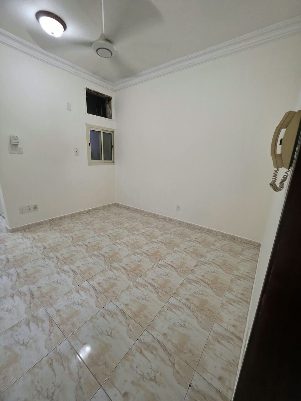 SAR 19000/year, 2 BR, 2 Bedrooms, A Living Room 2 Bathrooms,a Kitchen, Fast Floor Apartment Elevator Not Availa