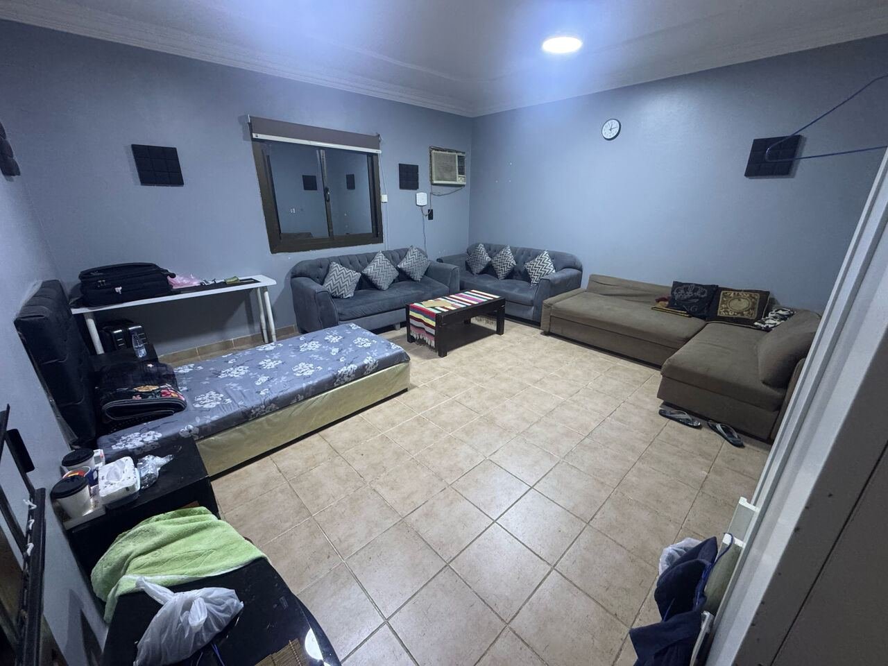 SAR 1300/month, A Big Furnished Room Available For Executive Bachelor