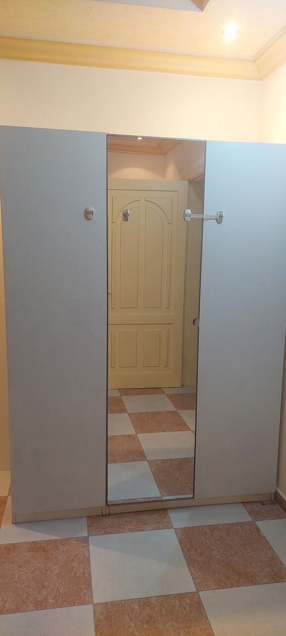 SAR 1200/month, Furnished, Room Available For Executive Pakistani Bachelor Along With Internet & Electricity.